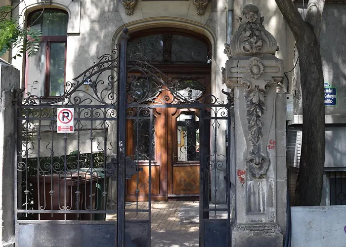 Grand Boulevard At Piata Romana Daire *