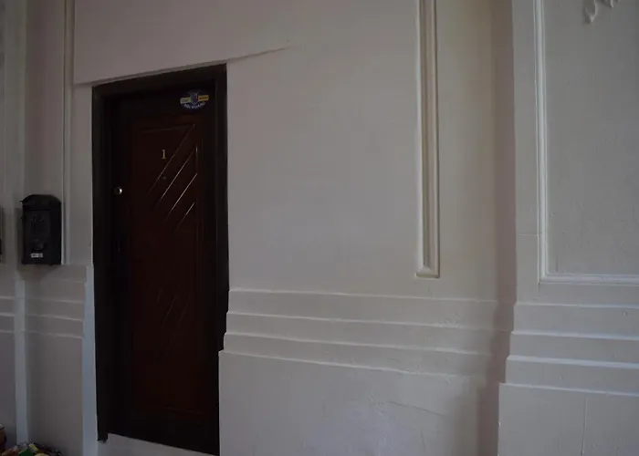 Grand Boulevard At Piata Romana