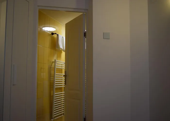 Grand Boulevard At Piata Romana *