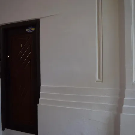 Grand Boulevard At Piata Romana