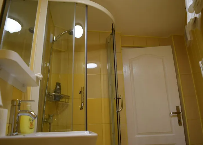 Grand Boulevard At Piata Romana * Bukarest